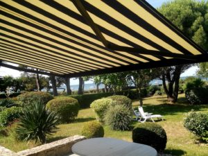 Store banne Marquise